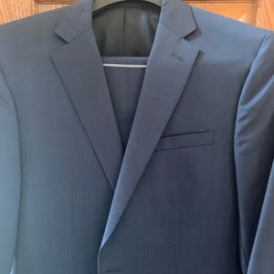 2 Calvin Klein mens suits from Mens Warehouse. Pants 33x29. Jacket ~36